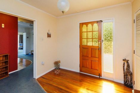 Photo of property in 76 Ruamahanga Crescent, Terrace End, Palmerston North, 4410