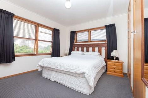 Photo of property in 1 Gibson Road, Dinsdale, Hamilton, 3204