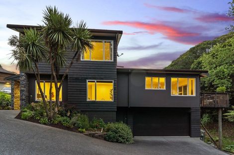 Photo of property in 25 Bemrose Place, Cockle Bay, Auckland, 2014