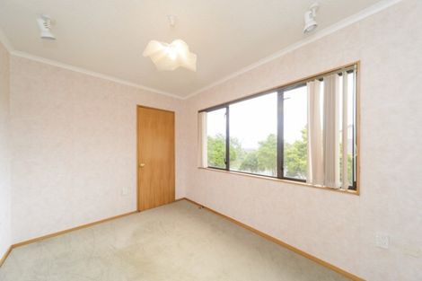 Photo of property in 62 Pacific Drive, Fitzherbert, Palmerston North, 4410