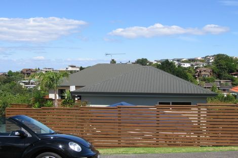 Photo of property in 24 Peter Terrace, Castor Bay, Auckland, 0620