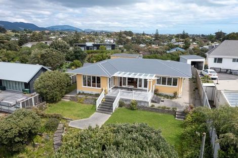 Photo of property in 12 Heperi Street, Waikanae Beach, Waikanae, 5036