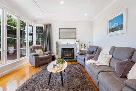 Photo of property in 174 Seaview Road, Westown, New Plymouth, 4310