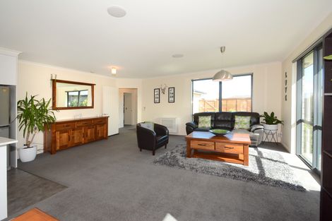 Photo of property in 8 Didham Drive, Mosgiel, 9024