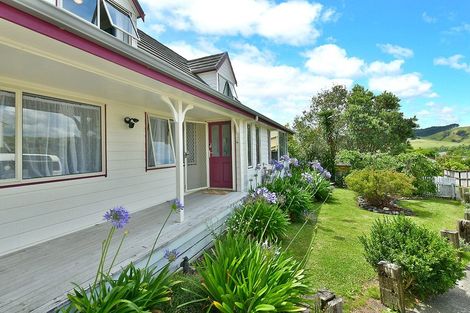 Photo of property in 7 Amberly Rise, Helensville, 0800
