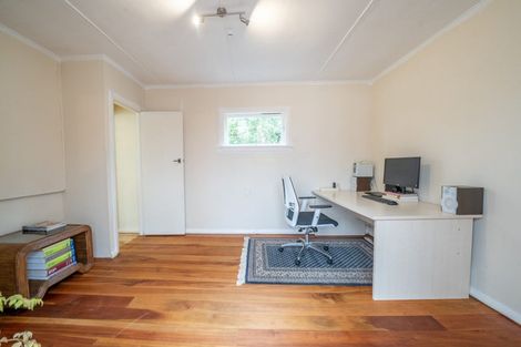 Photo of property in 83 Brandon Street, Featherston, 5710