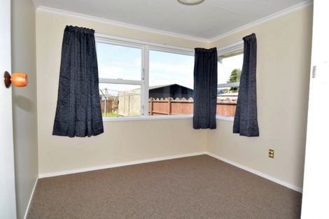 Photo of property in 35 Lauder Crescent, Heidelberg, Invercargill, 9812