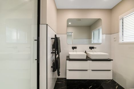 Photo of property in 52 Lotus Avenue, Mount Maunganui, 3116