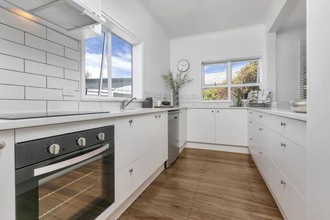 Photo of property in 31 Mahara Avenue, Birkenhead, Auckland, 0626