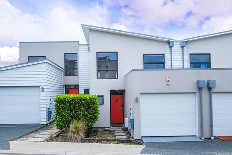 Photo of property in 9/40 Scarlet Oak Drive, Schnapper Rock, Auckland, 0632