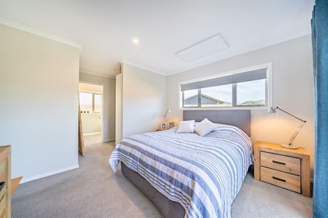 Photo of property in 51 Brian Morgan Terrace, Wainuiomata, Lower Hutt, 5014