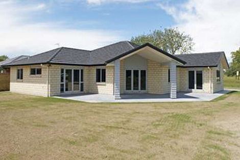 Photo of property in 14 Bramber Street, Flagstaff, Hamilton, 3210