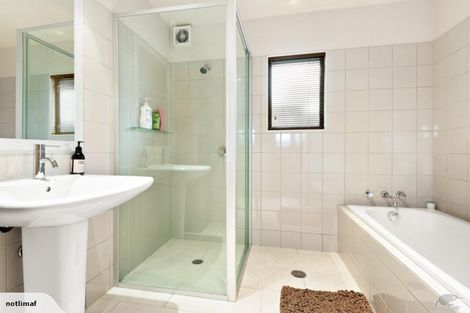 Photo of property in 48a Picasso Drive, West Harbour, Auckland, 0618