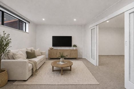 Photo of property in 9 Pohutukawa Avenue, Red Beach, 0932