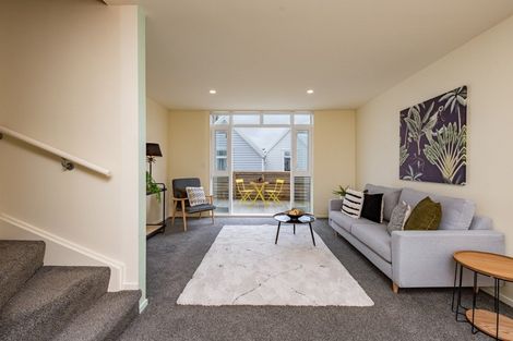 Photo of property in Pirie Street Townhouses, 28/35 Pirie Street, Mount Victoria, Wellington, 6011