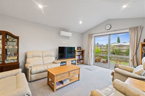 Photo of property in 135 Forest Lake Road, Forest Lake, Hamilton, 3200