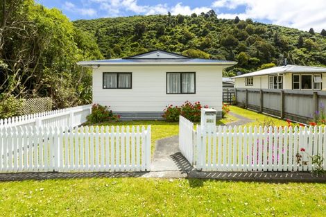 Photo of property in 36a Black Beech Street, Birchville, Upper Hutt, 5018