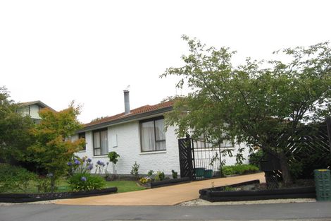 Photo of property in 4 Binstead Place, Avondale, Christchurch, 8061