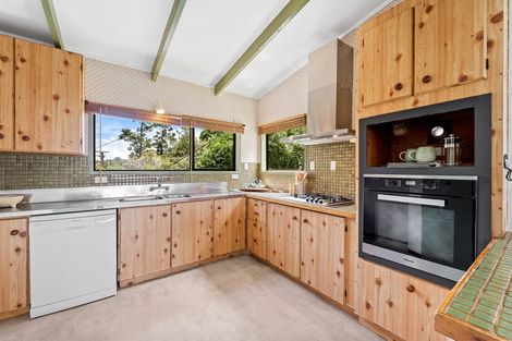 Photo of property in 18 Govan Wilson Road, Whangaripo, Warkworth, 0985