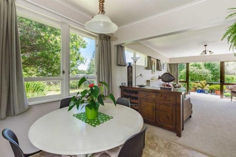 Photo of property in 37 Mazengarb Road, Paraparaumu Beach, Paraparaumu, 5032