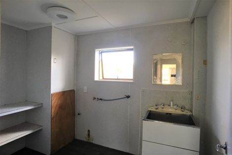 Photo of property in 3/270 Wairau Road, Glenfield, Auckland, 0627