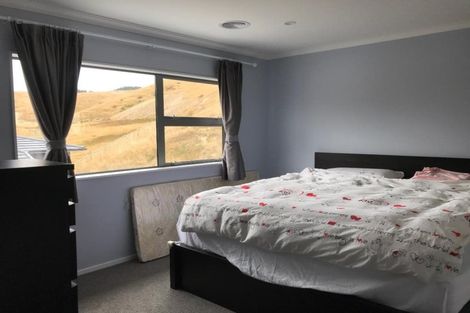 Photo of property in 5 Prestwich Rise, Churton Park, Wellington, 6037