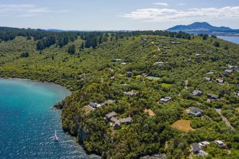 Photo of property in 21 Whakamoenga Point, Acacia Bay, Taupo, 3385