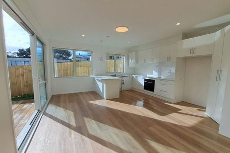 Photo of property in 37 Merriefield Avenue, Forrest Hill, Auckland, 0620