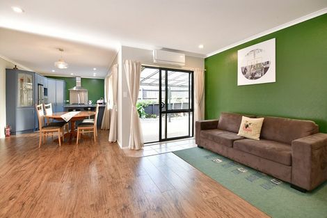 Photo of property in 342 Gulf Harbour Drive, Gulf Harbour, Whangaparaoa, 0930