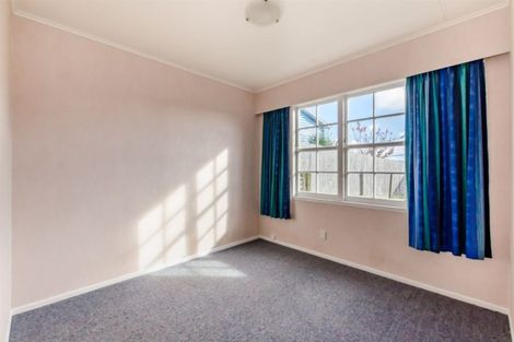 Photo of property in 40 Moana Road, Paraparaumu, 5032