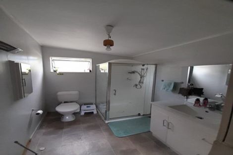 Photo of property in 18 Beihlers Road, Weymouth, Auckland, 2103