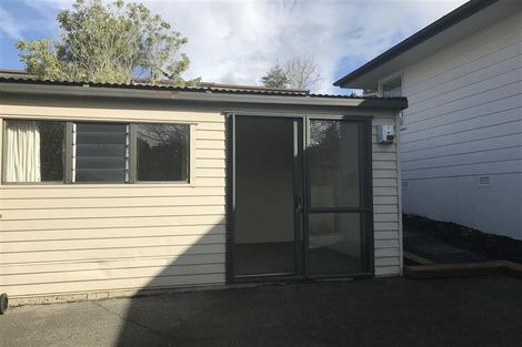 Photo of property in 9 Juniper Road, Sunnynook, Auckland, 0620