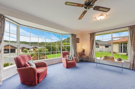 Photo of property in 12 Glentui Place, Waikawa, Picton, 7220