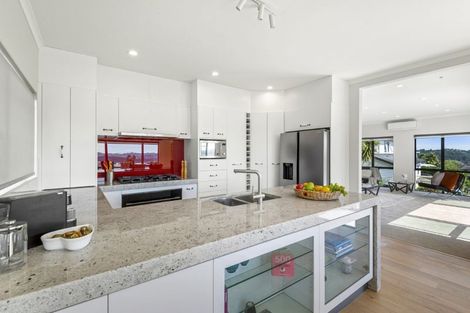 Photo of property in 74 Oakway Drive, Schnapper Rock, Auckland, 0632