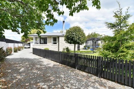 Photo of property in 8 Doggett Place, Rangiora, 7400