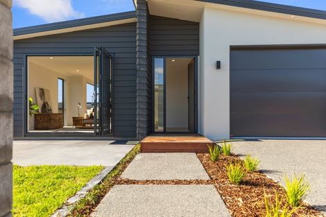 Photo of property in 8 Jersey Way, Papamoa, 3118