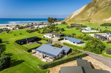 Photo of property in 43 Shoal Beach Road, Aramoana, Waipawa, 4271