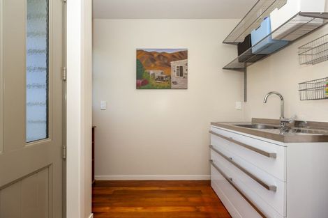 Photo of property in 52 The Parade, Paekakariki, 5034