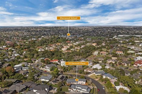 Photo of property in 19 Deverell Place, Northcross, Auckland, 0632
