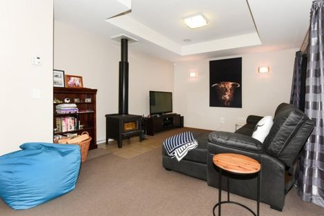 Photo of property in 22 Pemberton Drive, Darfield, 7510