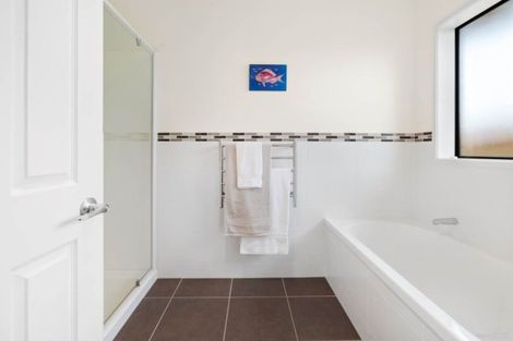 Photo of property in 38 Twomey Drive, Pukekohe, 2120