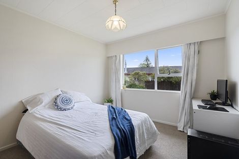 Photo of property in 33a Nimmo Avenue West, Waikanae, 5036
