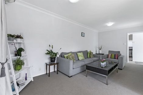 Photo of property in 2/1 Hemsway Place, Sunnyhills, Auckland, 2010