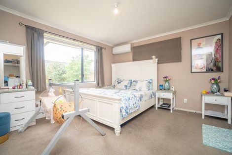 Photo of property in 8 Nevada Way, Kelvin Grove, Palmerston North, 4414