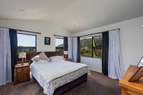 Photo of property in 72 Aston Road, Waikanae, 5391