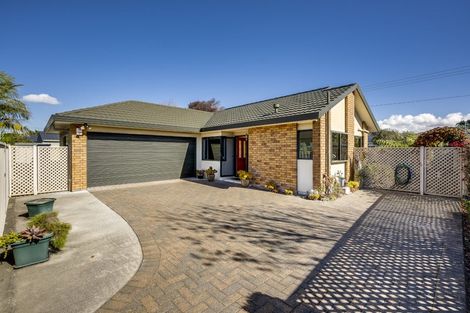Photo of property in 35 Beaufort Place, Taradale, Napier, 4112