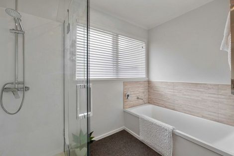 Photo of property in 2 Bellevue Road, Brookfield, Tauranga, 3110