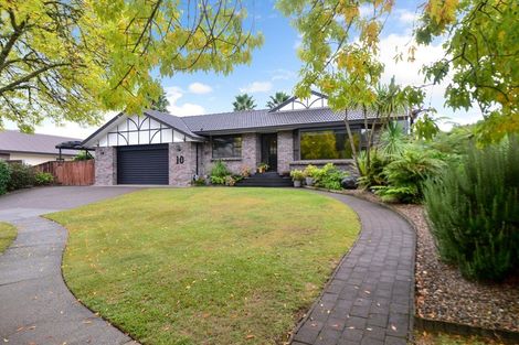 Photo of property in 10 Azimuth Place, Flagstaff, Hamilton, 3210