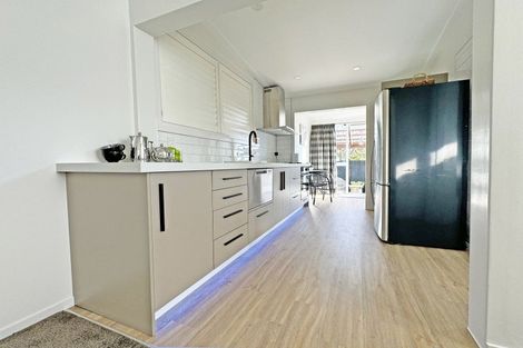 Photo of property in 407 Marine Parade, Napier South, Napier, 4110