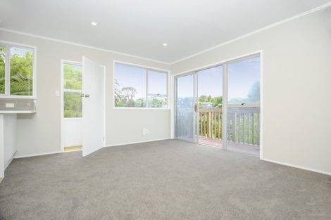 Photo of property in 2/15 Marina Road, Torbay, Auckland, 0630